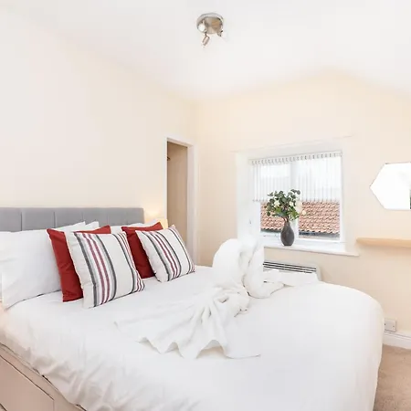 The Nest 赫尔姆斯利